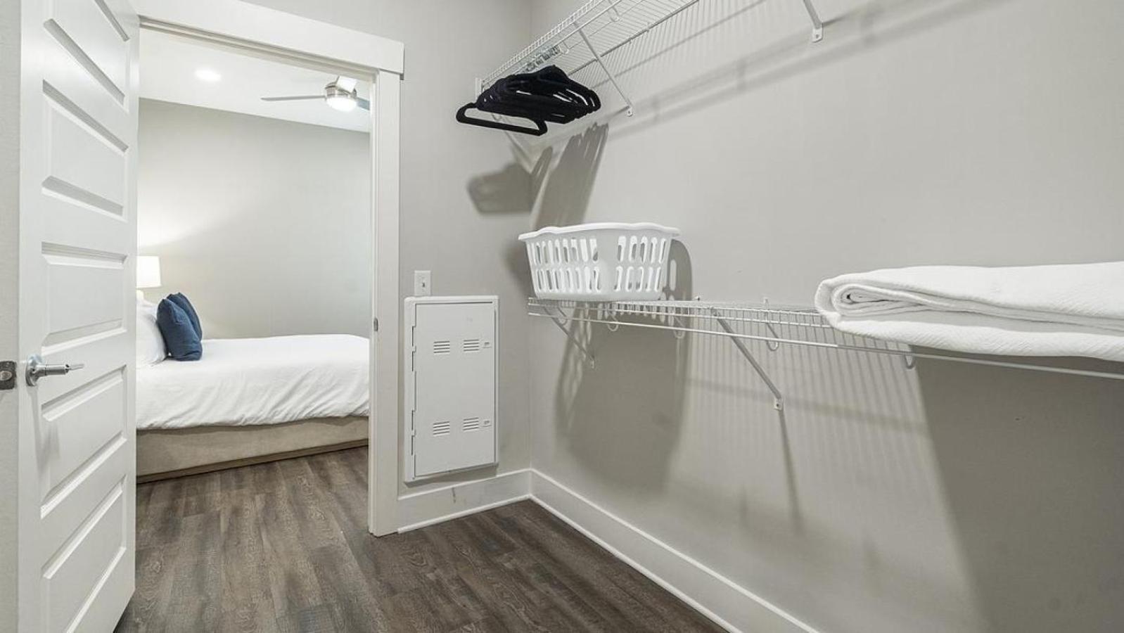 Landing Modern Apartment With Amazing Amenities Franklin Luaran gambar